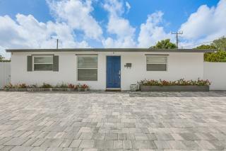 Explore West Palm Beach! Retreat w/ Yard + Patio - 7