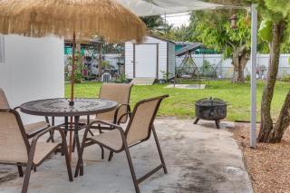 Explore West Palm Beach! Retreat w/ Yard + Patio - 8
