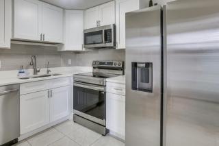 Explore West Palm Beach! Retreat w/ Yard + Patio - 3