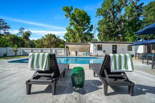 Private suite | pool access | close to all Ocala! - 9