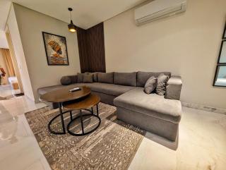 Gulburg MM Alam Road - Luxury One-Bed Apartment by Alvis Suite - 4
