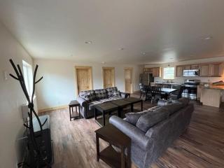 Alaska Summers Lodge Loft-Near Mouth of Kasilof River - 0