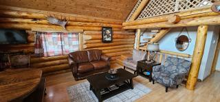 Cabin with Privacy and View - Moon Ridge Lair - 4