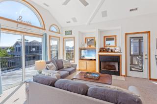 1604 - Back at the Banks - Corolla - 1