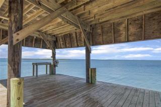Waterfront Fishing Stay, Canal Access & Shallow Flats - 9