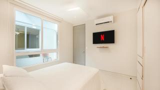 Torre Ku Apartments with Balcony - 3