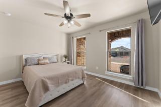 Spacious 4BR West Texas Home Sleeps 8 Hot Tub Spa - 6