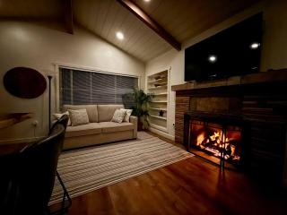 Solara Vortex Retreat *Peaceful *Wi-Fi * Smart TV - 3