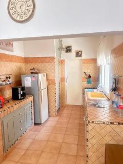 Three-Bedroom Villa in Ngaparou - 9