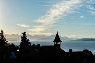 Moderno y Luminoso Monoambiente con Vista al Lago - 7
