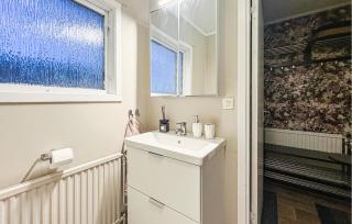 Gorgeous Home In Östra Frölunda - Östra Frölunda - 8