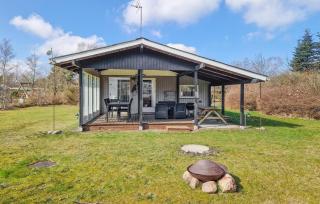 Beautiful Home In Ørsted With Kitchen - 1