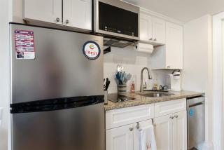 Modern 2 Bedroom Condo at The Cape Cod - 2