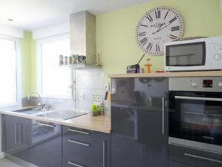 Stone House in Bricqueville near Sandy Beach - 4