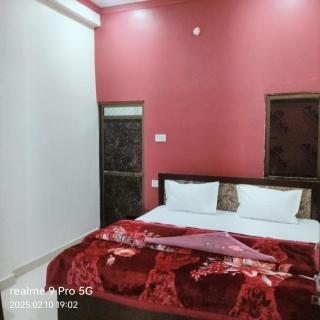 Krishna house Ayodhya Near- Ram Mandir road 750 metre distance - 0