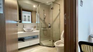 Highend Studio Apt With Swimming Pool, Gym, Private Walking Lake In City Centre - 4