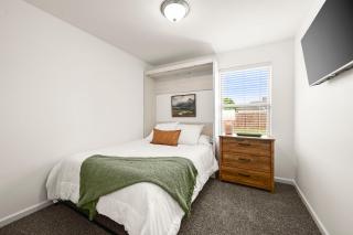 Gonzales Work+Stay House near HWY 30/44 & I-10 - 3