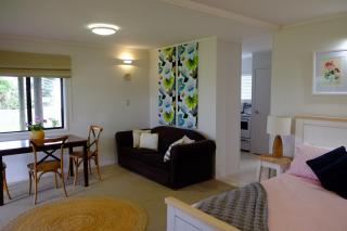 Beachfront Studio Modern, Self-Contained by beautiful Whiritoa Beach - 0