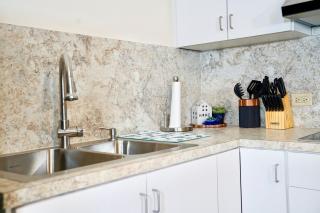 Borinquen Beach Retreat Apt 3 Near Beach - 7