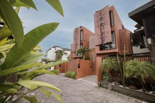 Earth Villa Canggu by Ini Vie Hospitality - Canggu - 1