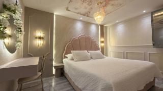 Hotel Paris Carré - 8