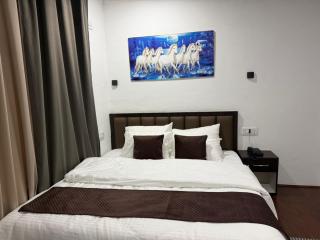 FarahBakshResidency - 7