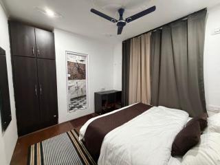 FarahBakshResidency - 6