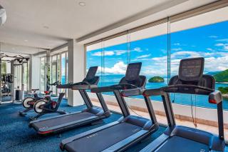 Oceanfront condo with rooftop infinity pool, panoramic views, balcony, gym, & AC - 3