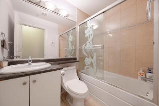 Vancouver 2BR Suite Near Trout Lake & SkyTrain - 7