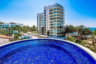 Charming condo with ocean-view, pool & balcony - 5