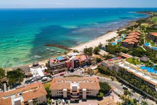 Oceanfront condo with pool, balcony, amazing views, washer/dryer, & partial AC - 7