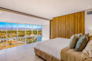 Luxury ocean-view condo with resort pool, private balcony, and washer/dryer - 8