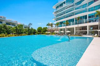 Golf-and-sea condo with panoramic ocean/mountain views, pool - 2