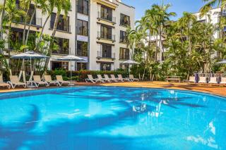 Cozy apartment w/ balcony, pool views, free Wifi - 8