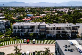 Serene gated retreat with pool & lush gardens – Your perfect couple getaway - 5