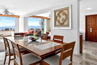 Stunning oceanview suite with cliffside infinity pool, terrace & gourmet kitchen - 2