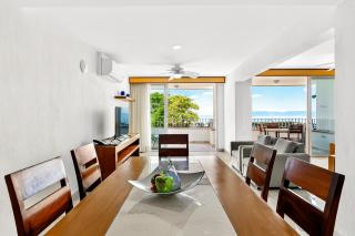 Elegant hillside villa with panoramic views, pool, hot tub & luxe interiors - 4
