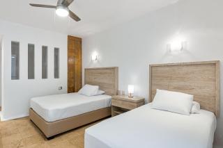 Nitta Condo # 103 Stylish condo near the beach with ocean views, on-site pool - 8