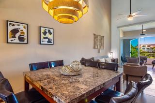 Cozy condo with loft, private balcony and gorgeous shared pool - 4