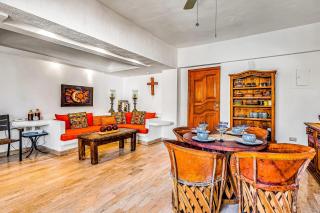 Downtown Malecon beach front, AC, walk to restaurant/bars, rooftop 360 views - 6