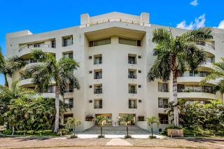 2nd-floor condo with private balcony, on-site pool & billiards - 6