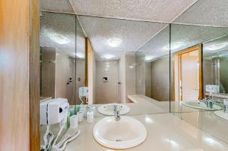 Central Puerto Vallarta condo with pool, ocean views & fast WiFI - walk to beach - 9