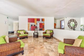 Ocean-view condo with pools, roof deck, lounge, private balcony, & AC - 5