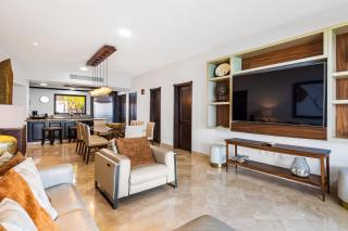 Cozy beachfront apartment with stunning ocean views and resort amenities - 1