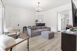 Brand New 8 BR Double Unit House near Downtown - 5