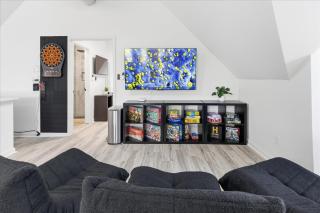 Brand New 8 BR Double Unit House near Downtown - 6