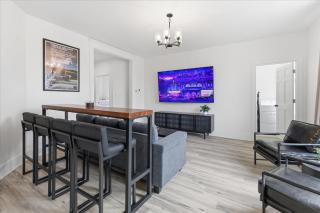 Brand New 8 BR Double Unit House near Downtown - 1