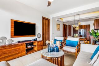 Mountain-view apartment near beach with balcony, rooftop pool, gym, & Ping-Pong - 4