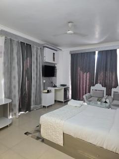 Aloha on the Ganges hotel Rishikesh tapovan guruji apartment - 2