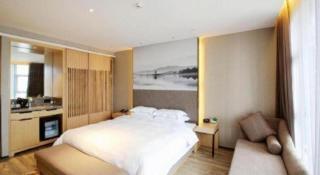 Qingdao Elegance Hotel - 7